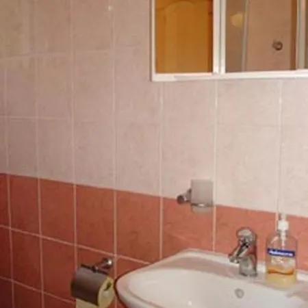 Studio Apartment In Gradac With Balcony, Air Conditioning, Wifi 4238-9 Gradac (Split-Dalmatia)