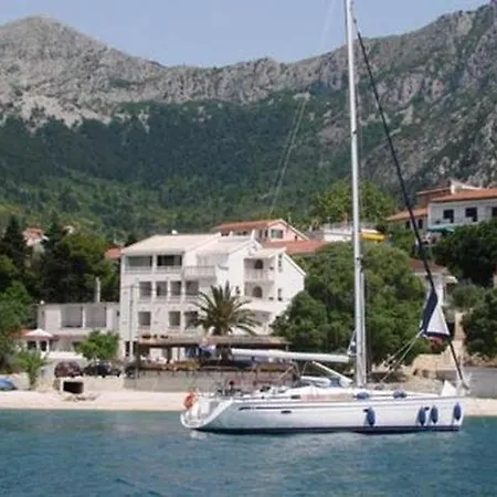 Studio Apartment In Gradac With Balcony, Air Conditioning, Wifi 4238-9 Gradac (Split-Dalmatia)